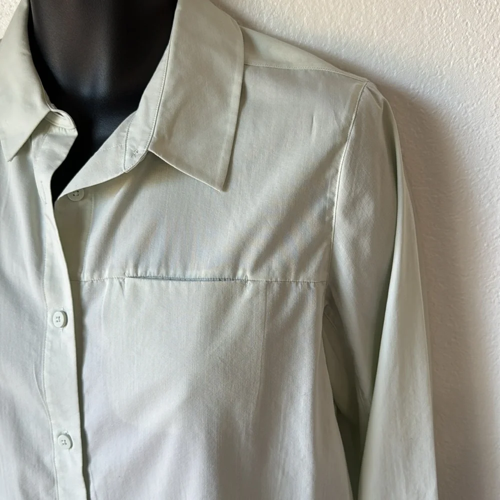 Lululemon Full‎ Day Ahead Button Up
